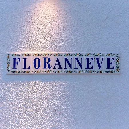 Floranneve ヴィラ ツァヴタット