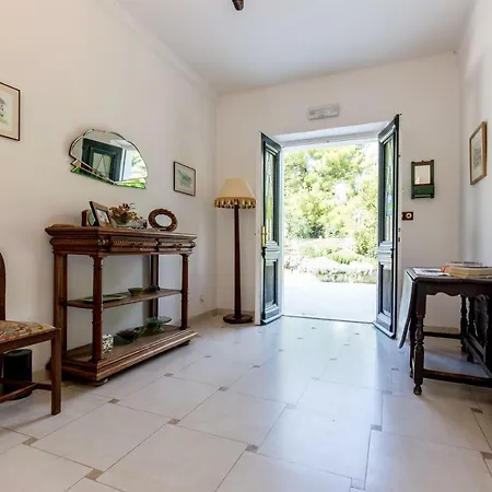 Floranneve Villa